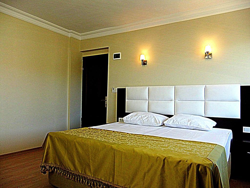 Uzunhan Hotel Ayvalı Extérieur photo
