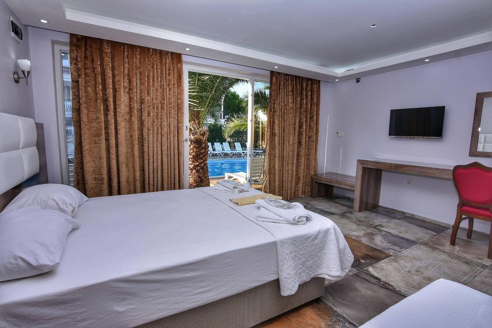 Uzunhan Hotel Ayvalı Extérieur photo